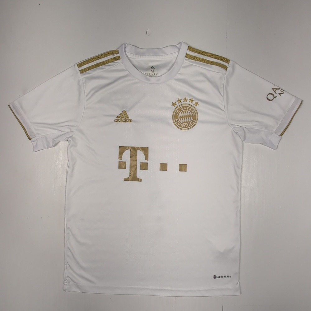 Adidas White Gold Soccer Jersey Medium FC Bayern 2022 Streetwear Blokecore
